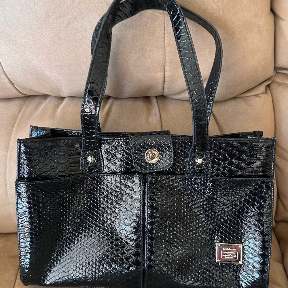 Liz Claiborne vegan leather crocodile pattern shoulder bag purse